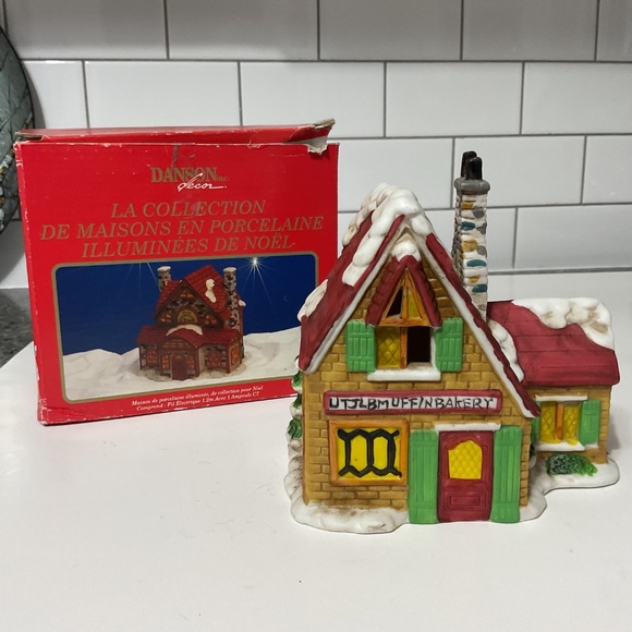 VTG Danson Christmas illuminated porcelain Muffin Bakery - Picture 2 of 9
